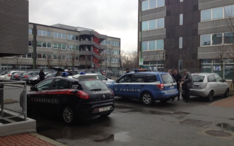 Bomba carta esplode alla Procura di Ivrea: indagini in corso