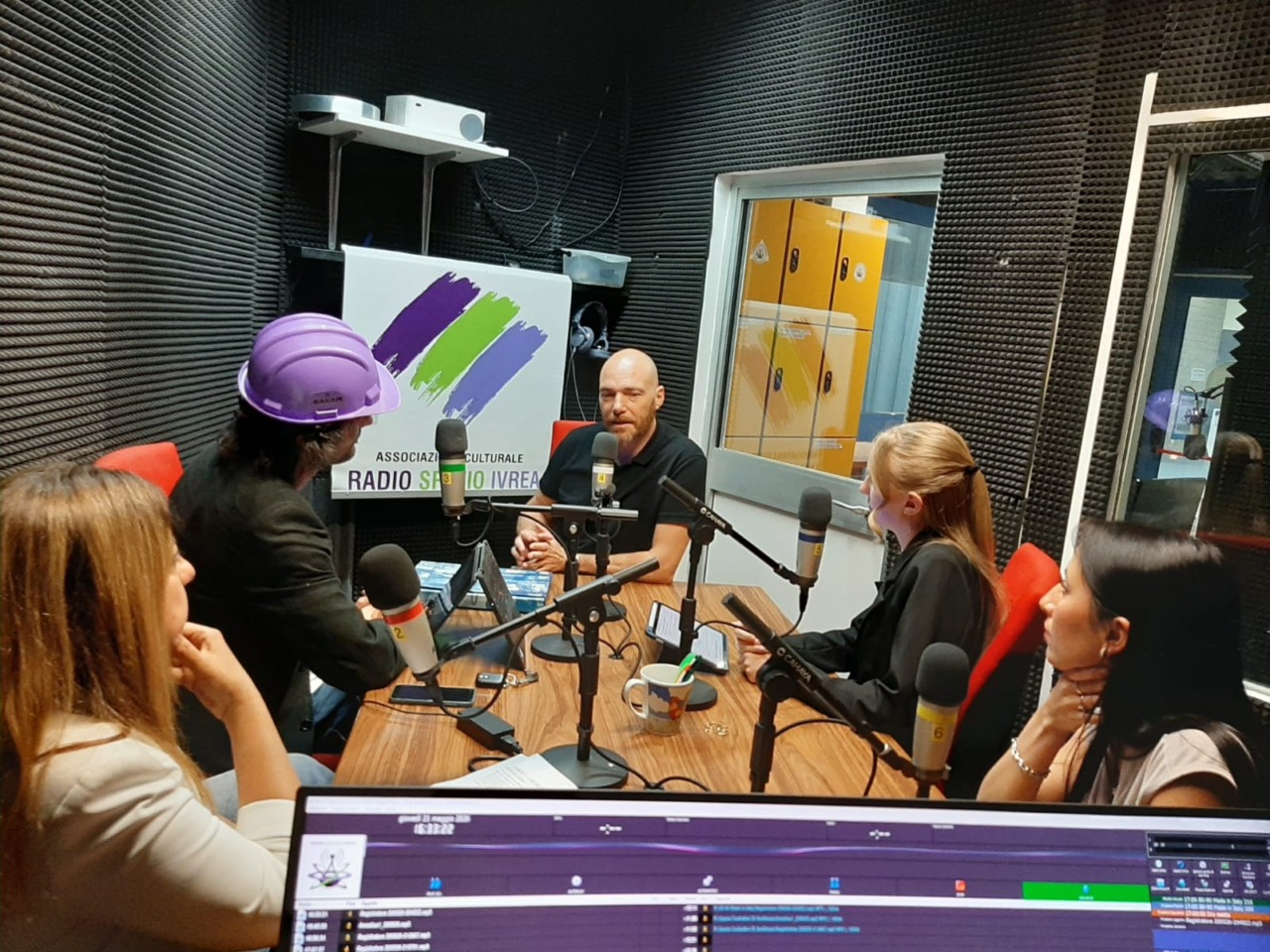 Gentilezza e comunità: un pomeriggio di riflessione a Ivrea con Andrea Pezzi